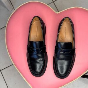 Amazon Essentials Men’s Classic Penny Loafers Dress Shoes. Sz 7. Never worn.